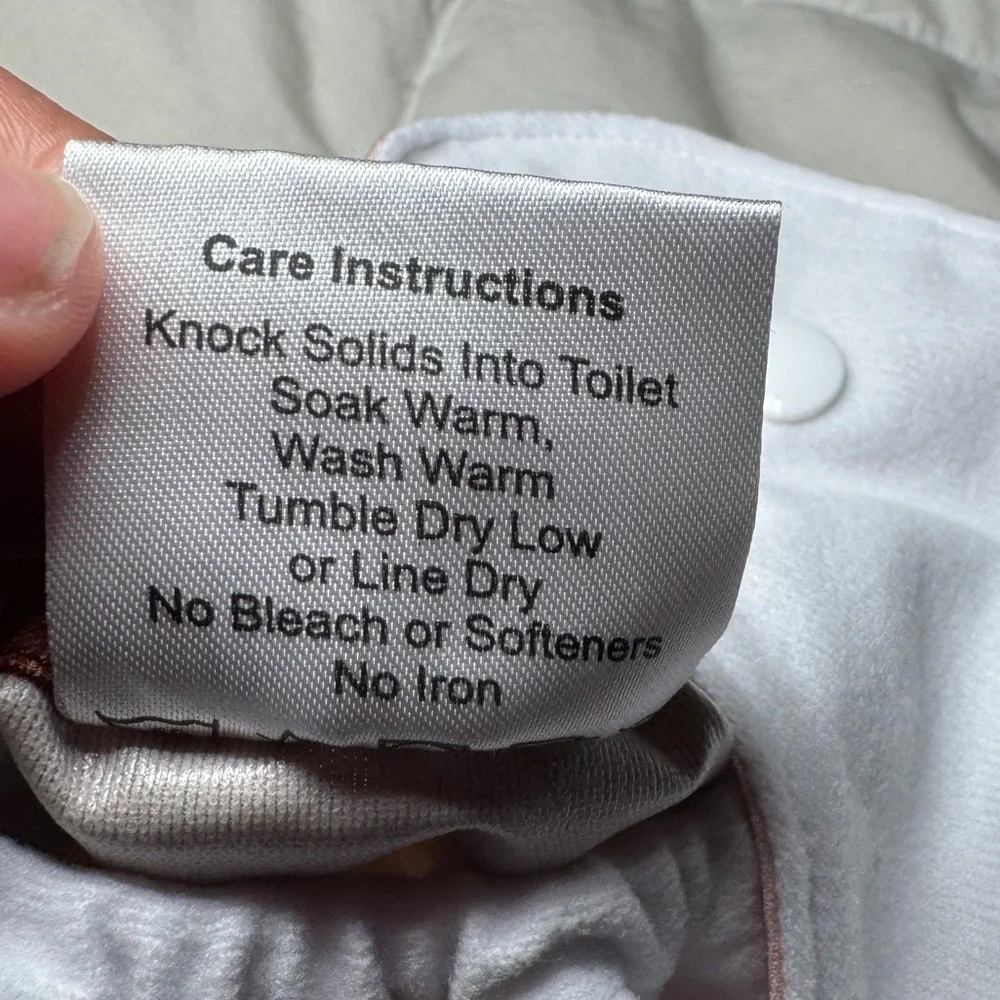 Nora’s Nursery 4 count pocket Neutral beige cloth diapers